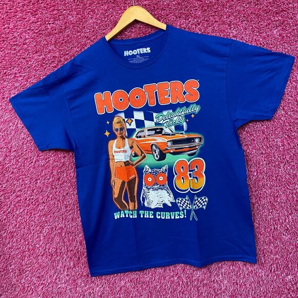Hooters Delightfully Tacky Racing 83 Watch The Curves T-shirt XL - Picture 3 of 4
